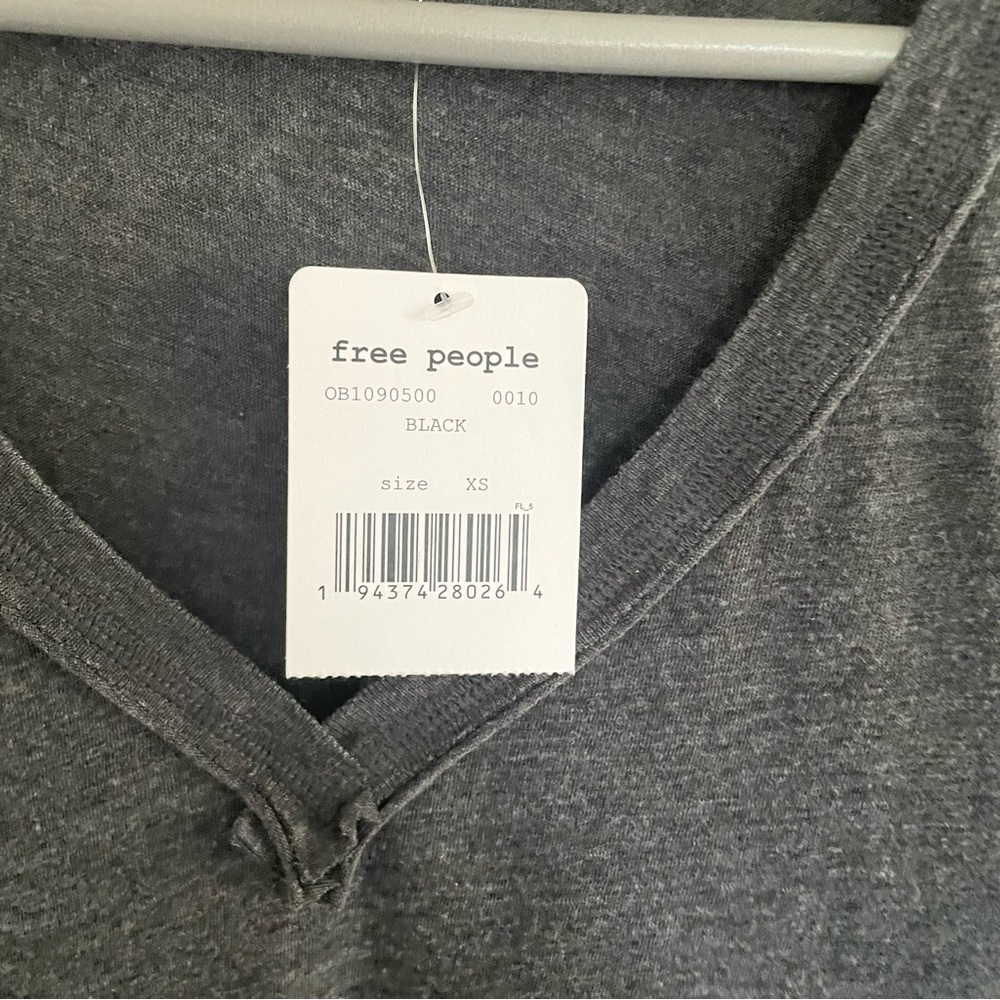 FREE PEOPLE | Grey V-neck Relaxed Fit Casual T-shirt | Size XS | Light Fabric - Picture 10 of 13